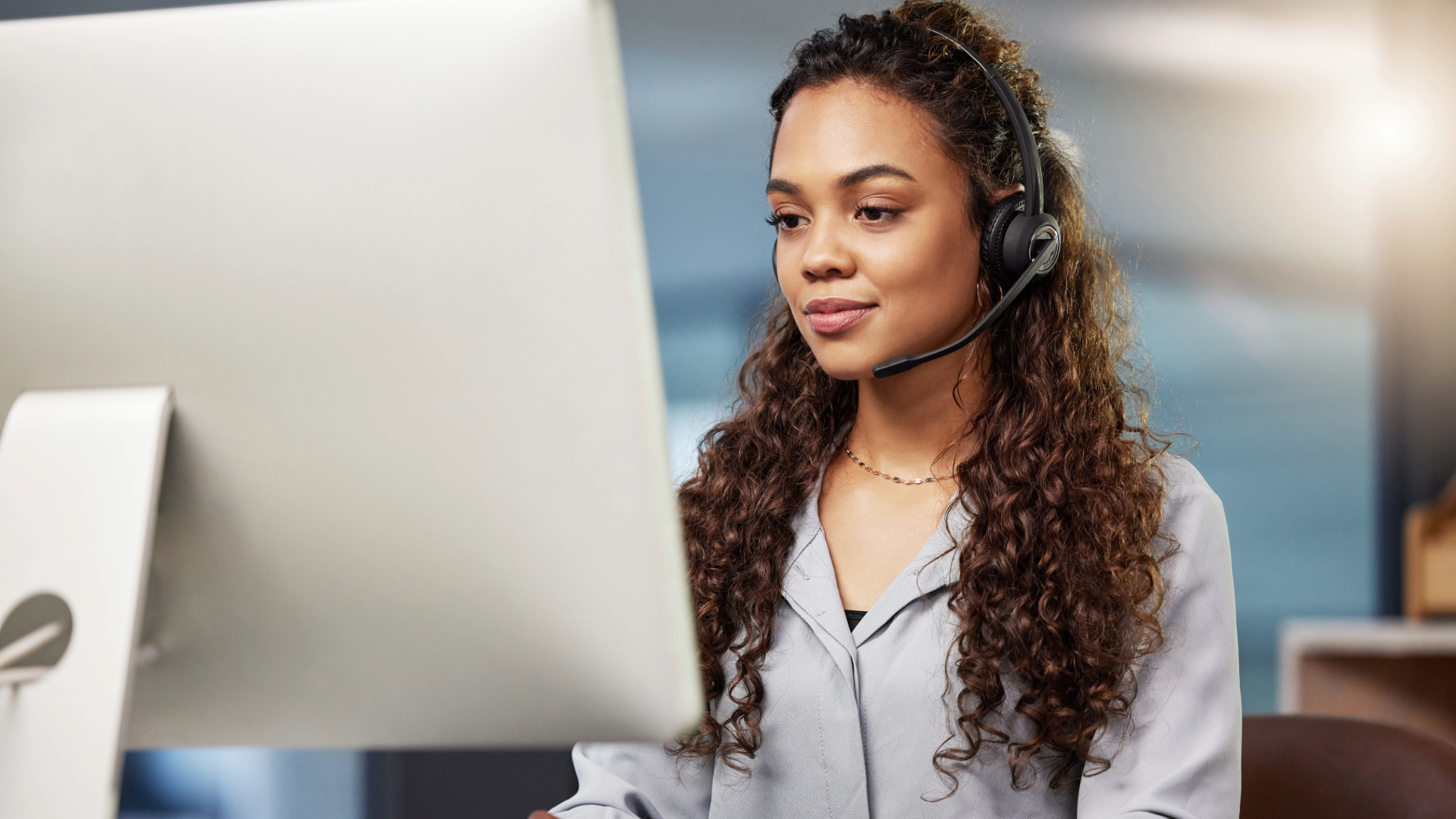 Sales and Customer Service Training for Call Center Agents Sales And Customer Service Training For Call Center Agents